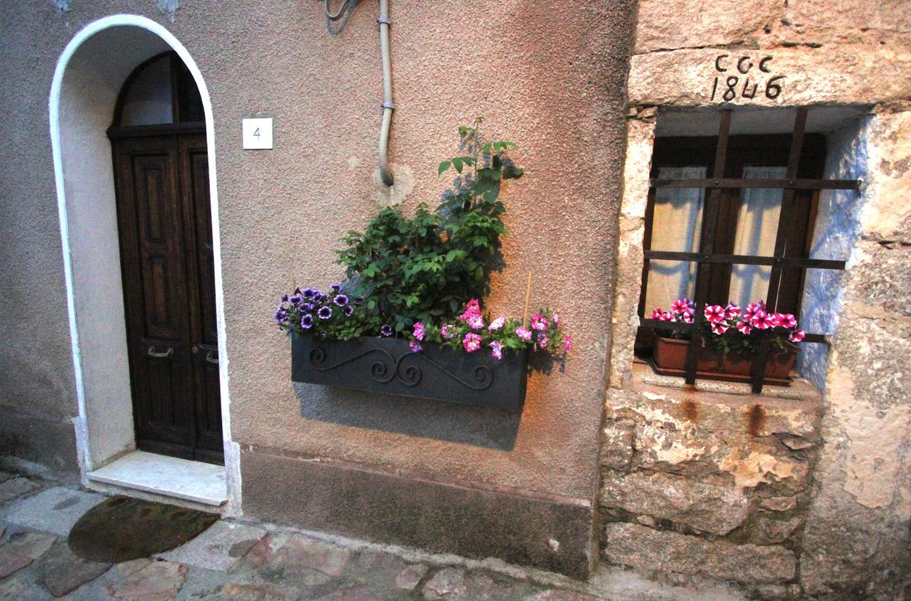 La casa del Rosario Villa Aggius Exterior foto